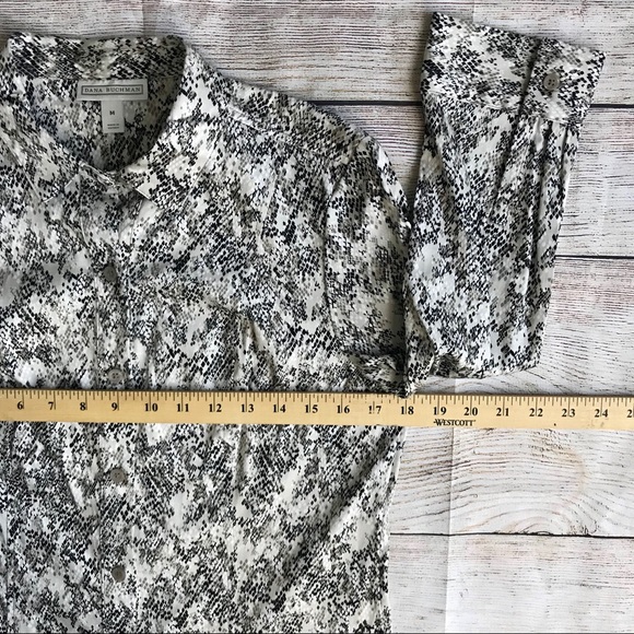 Dana Bachman Animal Print Blouse - Picture 4 of 6